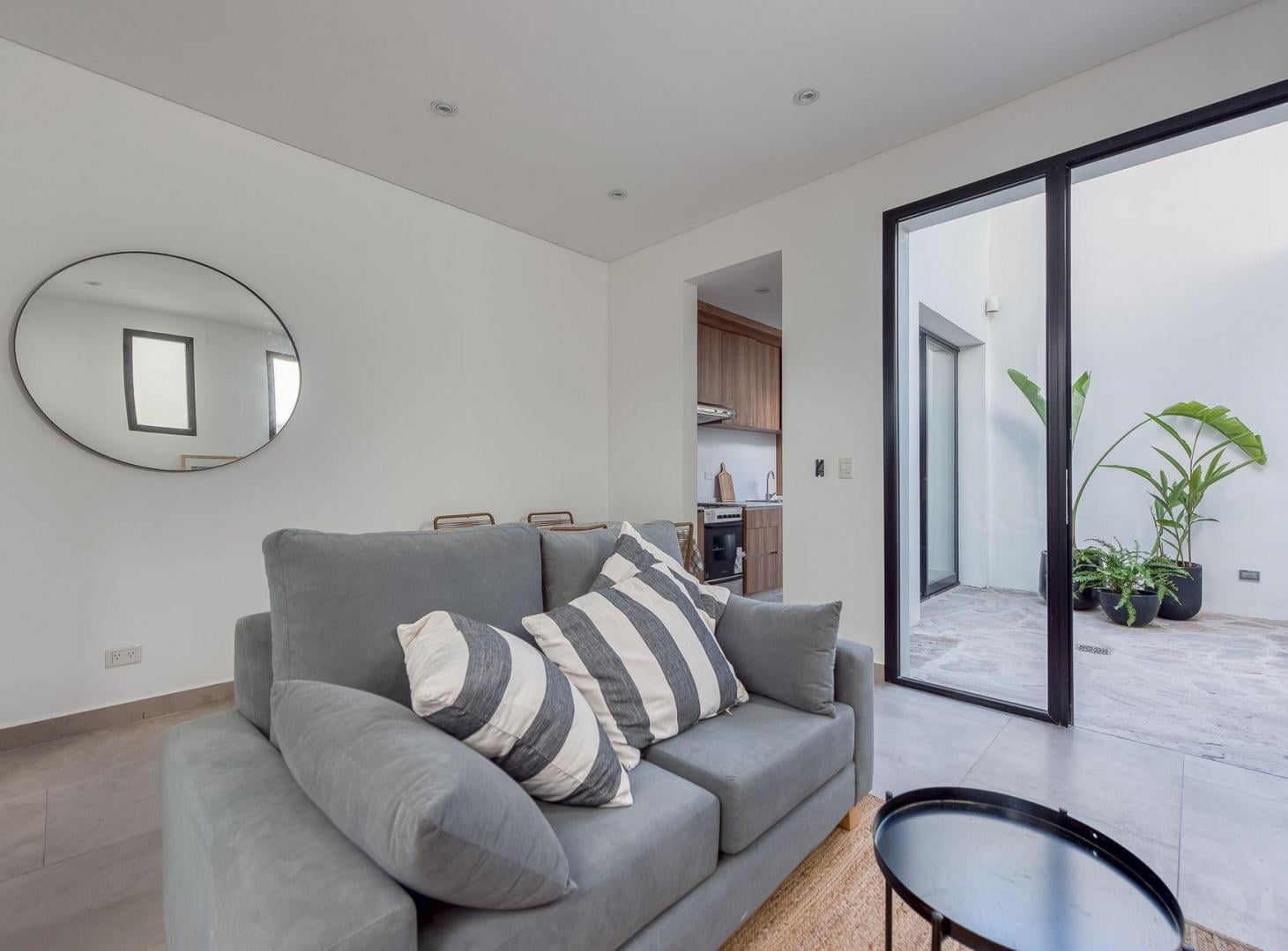 Foto de Venta PH 2,5 Ambs A NUEVO con Patio y Terraza, imagen 2
