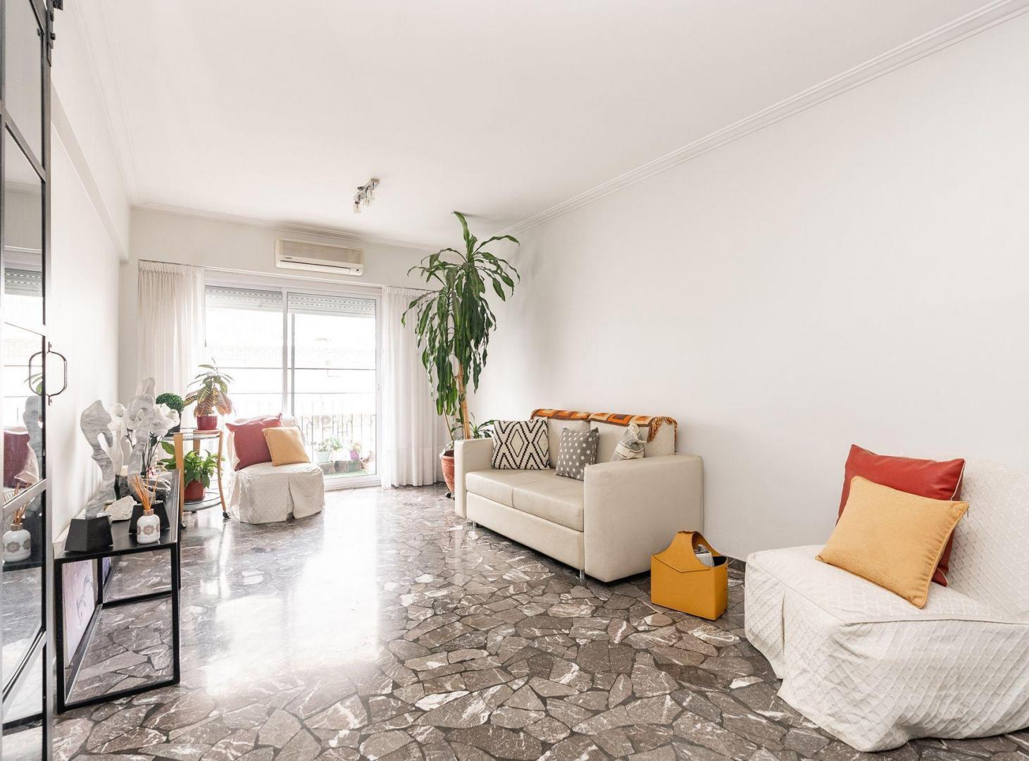 Foto de Venta-Villa del Parque Dto de 4 Amb. con cochera, imagen 4
