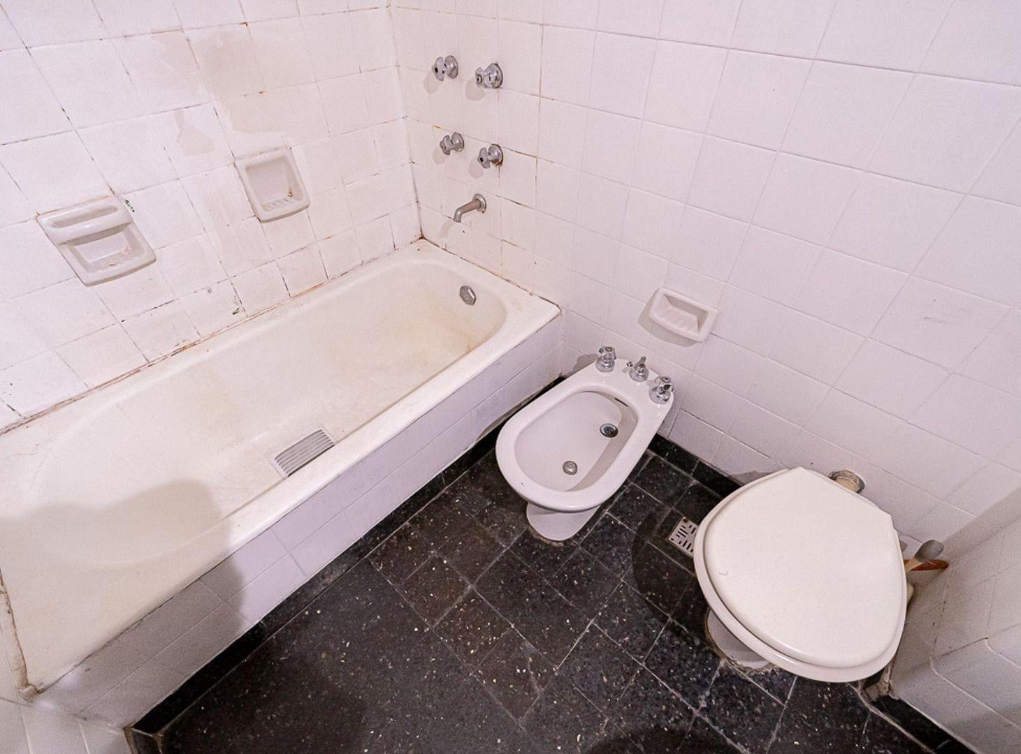 Foto de VENTA DEPTO TRES AMBIENTES DOS PATIOS BELGRANO, imagen 5