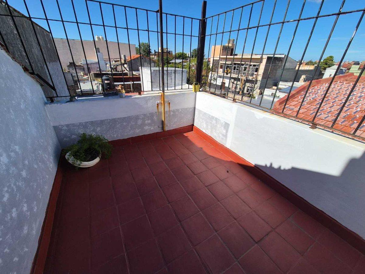 Foto de PH 3 AMB TIPO CASA AL FRENTE QUINCHO Y PARRILLA, imagen 2