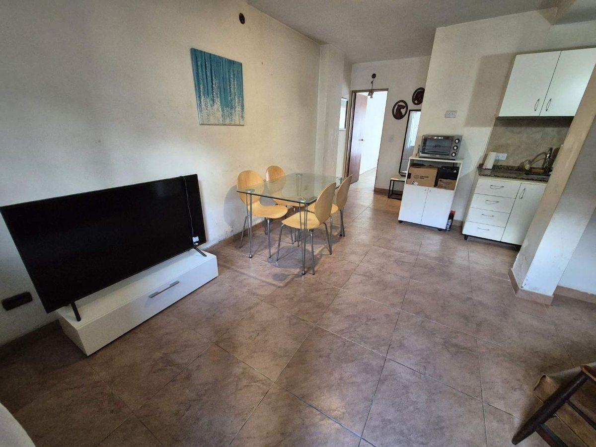Foto de PH 3 AMBIENTES EN PB CON COCHERA PATIO 2 BAÑOS, imagen 4