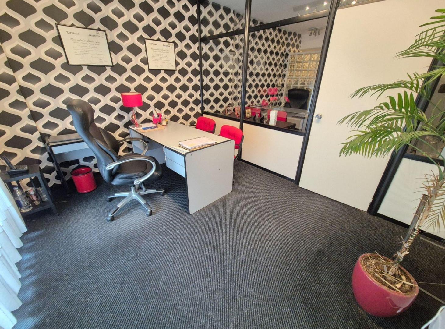 Foto de VENTA OFICINA 80MTS APTO PROFESIONAL O VIVIENDA, imagen 2