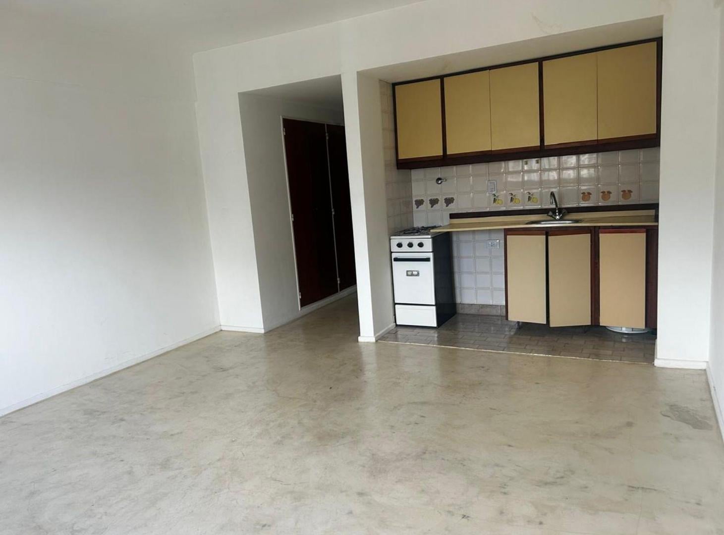 Foto de VENTA MONOAMBIENTE RECOLETA MUY LUMINOSO, imagen 1