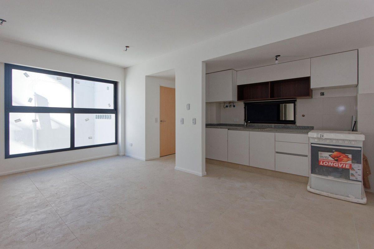 Foto de VENTA DEPARTAMENTO 3 AMBIENTES BALCON ALMAGRO, imagen 2