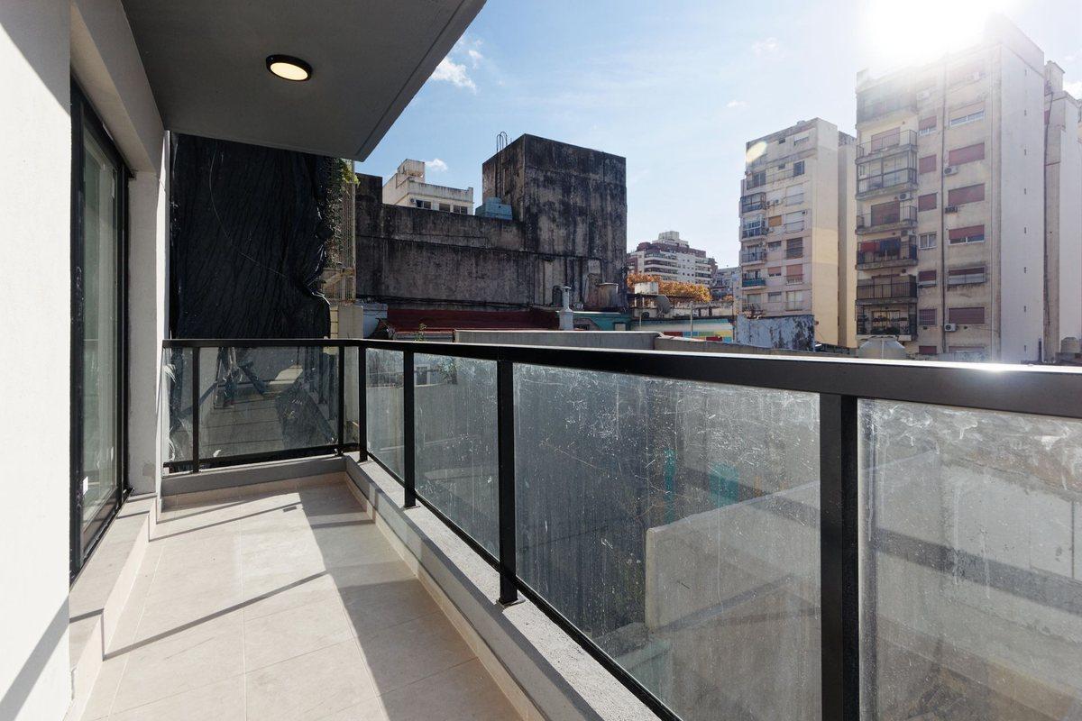 Foto de VENTA DEPARTAMENTO 3 AMBIENTES BALCON ALMAGRO, imagen 1