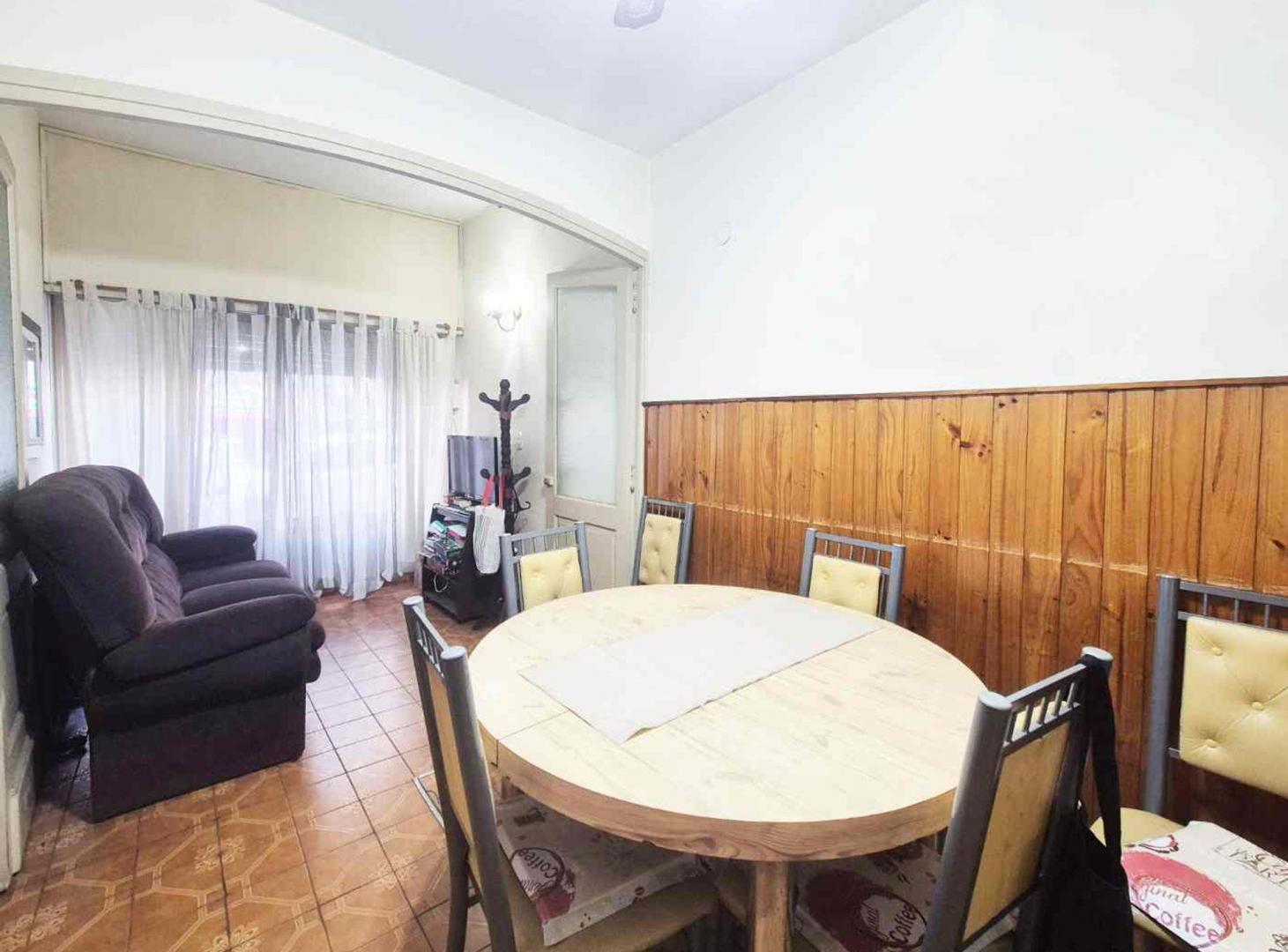 Foto de VENTA CASA 4 AMBIENTES PATIO Y TERRAZA EN DEVOTO, imagen 4