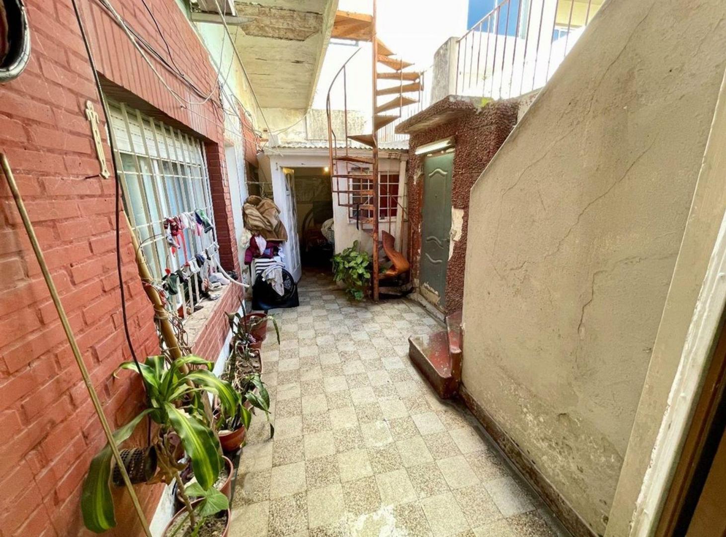 Foto de Venta PH 5 AMB PATIO TERRAZA IDEAL FLIPPING, imagen 4