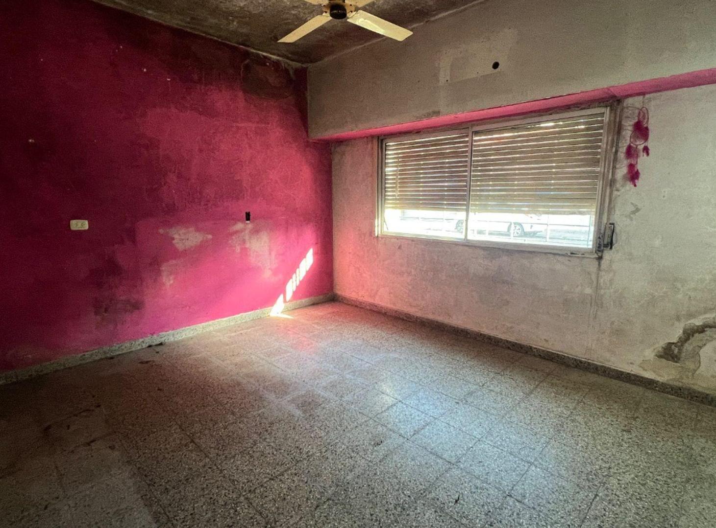 Foto de VENTA PH 4 AMB A REFACCIONAR CON PATIO Y TERRAZA, imagen 5