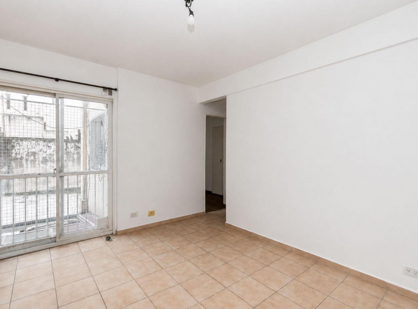 Foto de VENTA DEPARTAMENTO 2 AMBIENTES EXCELENTE UBICACIÓN, imagen 4