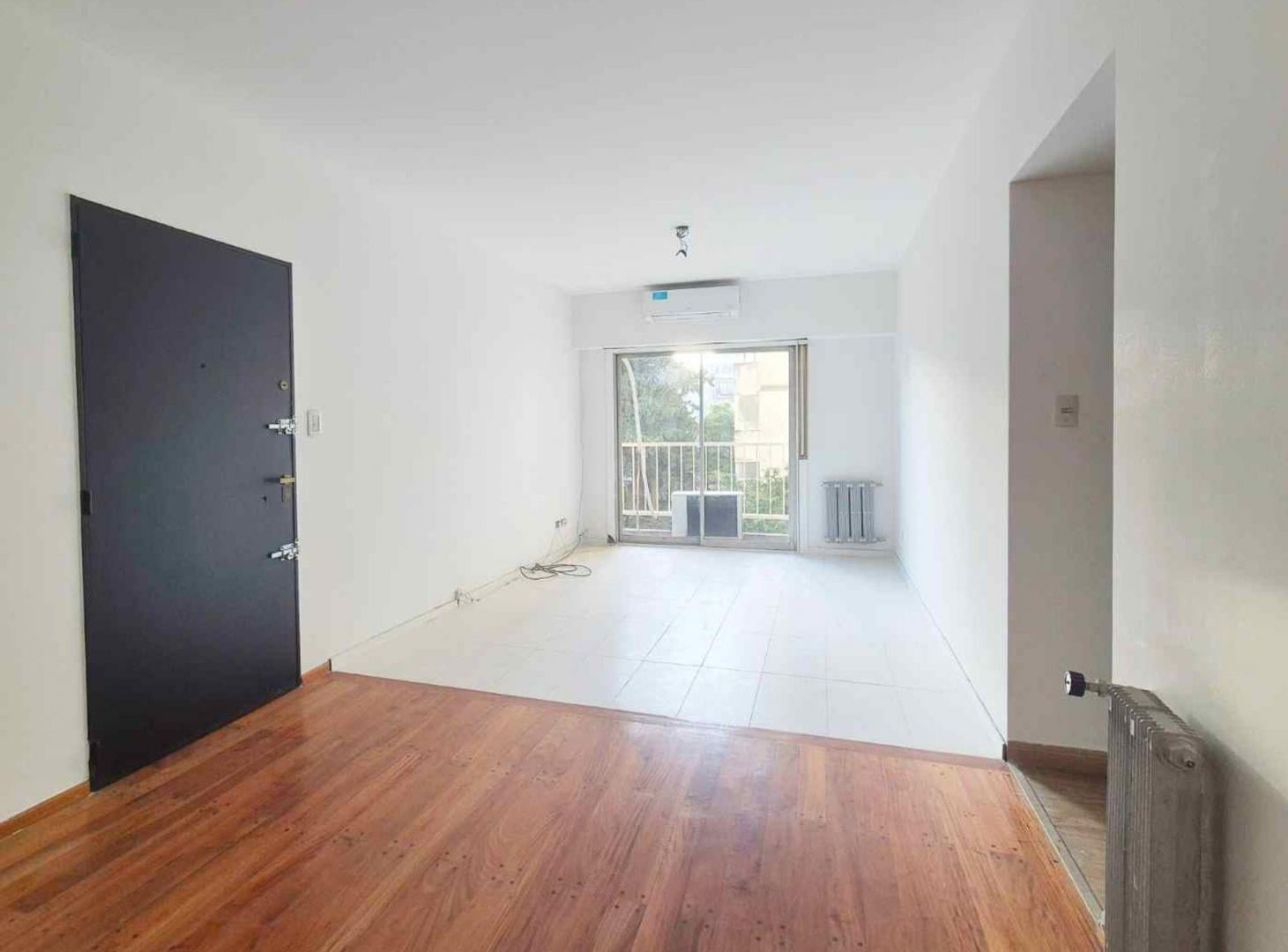 Foto de VENTA DPTO 4 AMBIENTES COCHERA VILLA DEL PARQUE, imagen 1