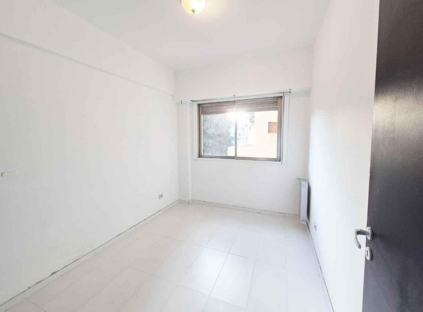 Foto de VENTA DPTO 4 AMBIENTES COCHERA VILLA DEL PARQUE, imagen 5