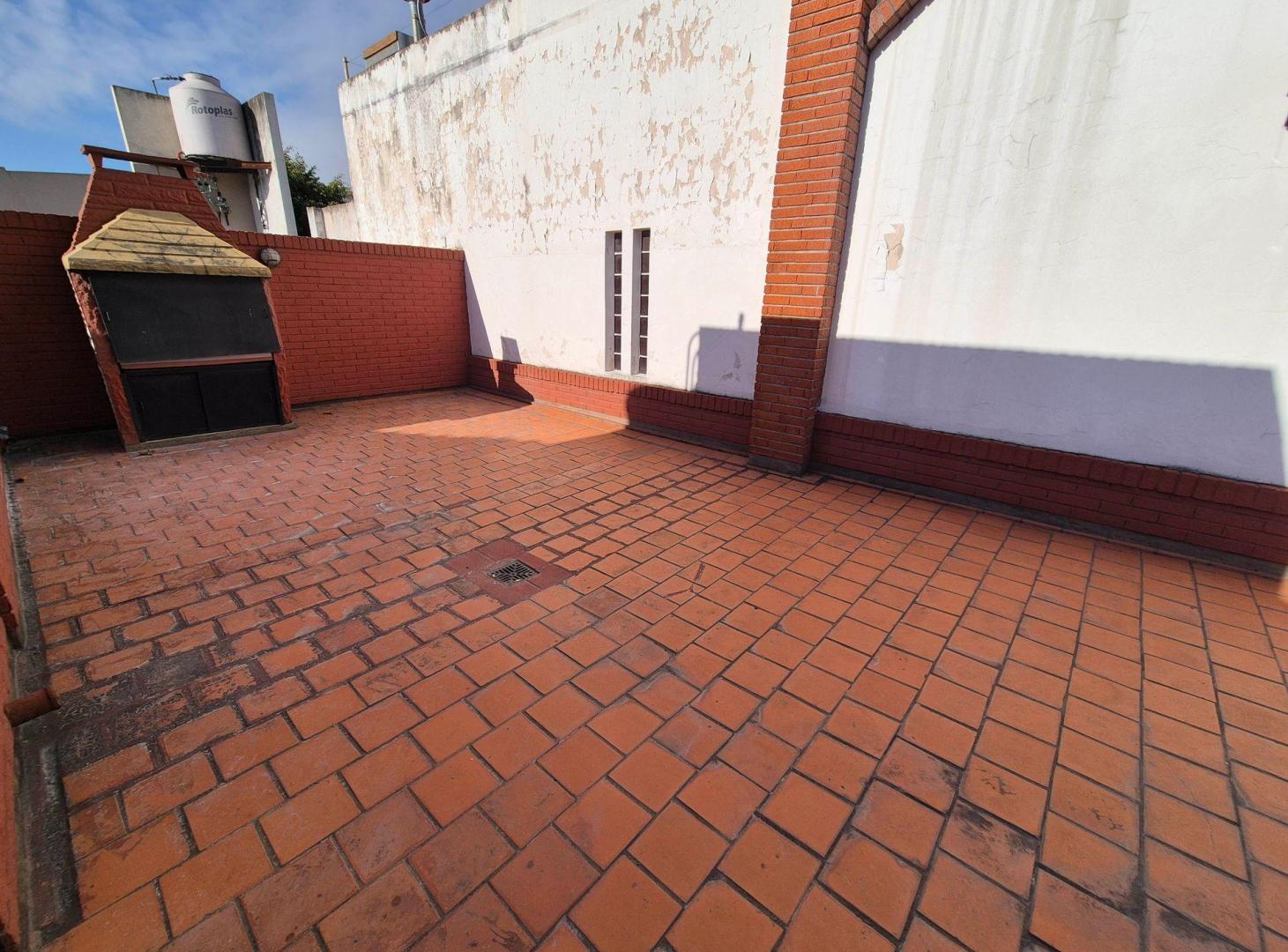 Foto de PH 2 amb en PB con terraza s/expensas. 136 metros, imagen 4