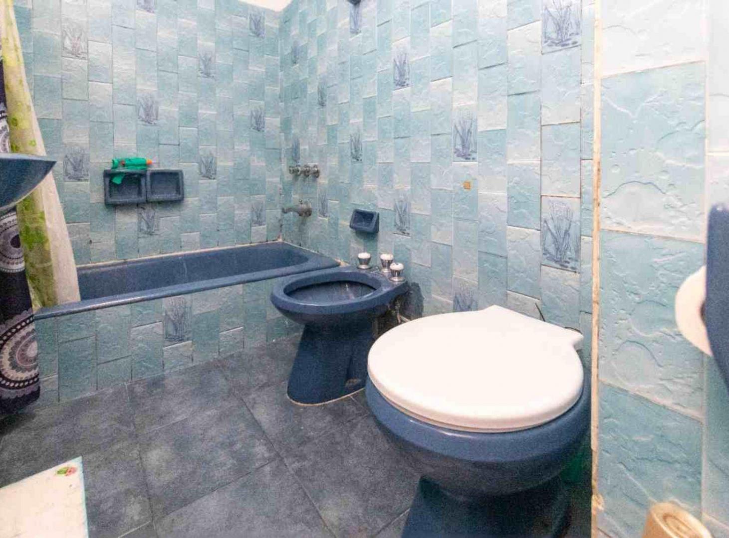 Foto de DEPARTAMENTO 3 AMBIENTES 2DO PISO POR ESCALERA, imagen 2