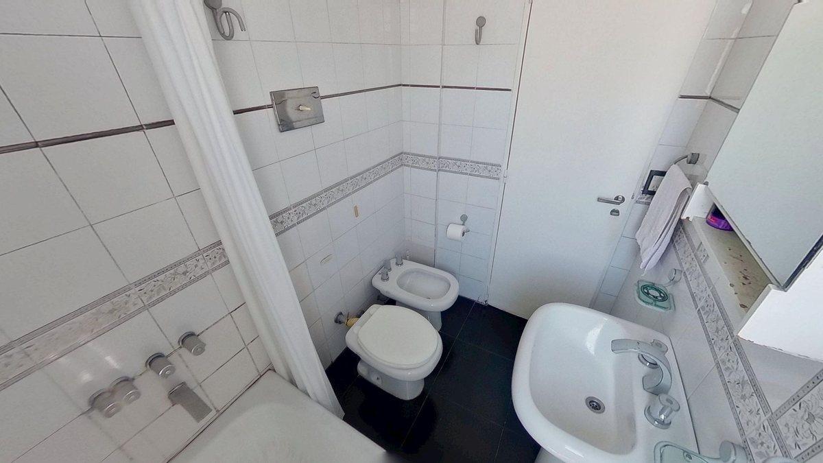 Foto de VENTA DEPARTAMENTO 3 AMB. C/ BALCÓN Y TOILETTE, imagen 5