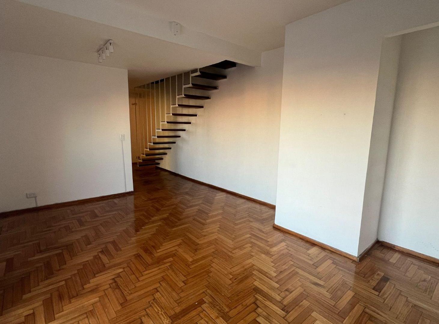 Foto de VENTA DEPARTAMENTO 3 AMB. C/ BALCÓN Y TOILETTE, imagen 4