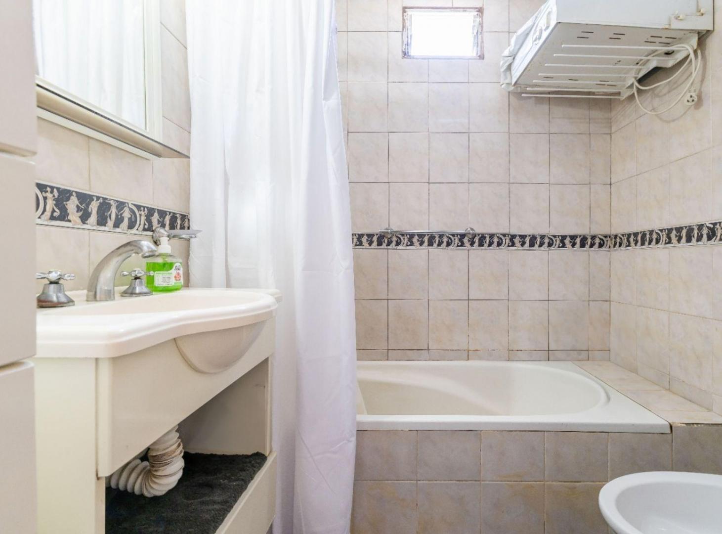 Foto de DEPARTAMENTO 3 AMB EN VENTA EN CASEROS NORTE, imagen 5