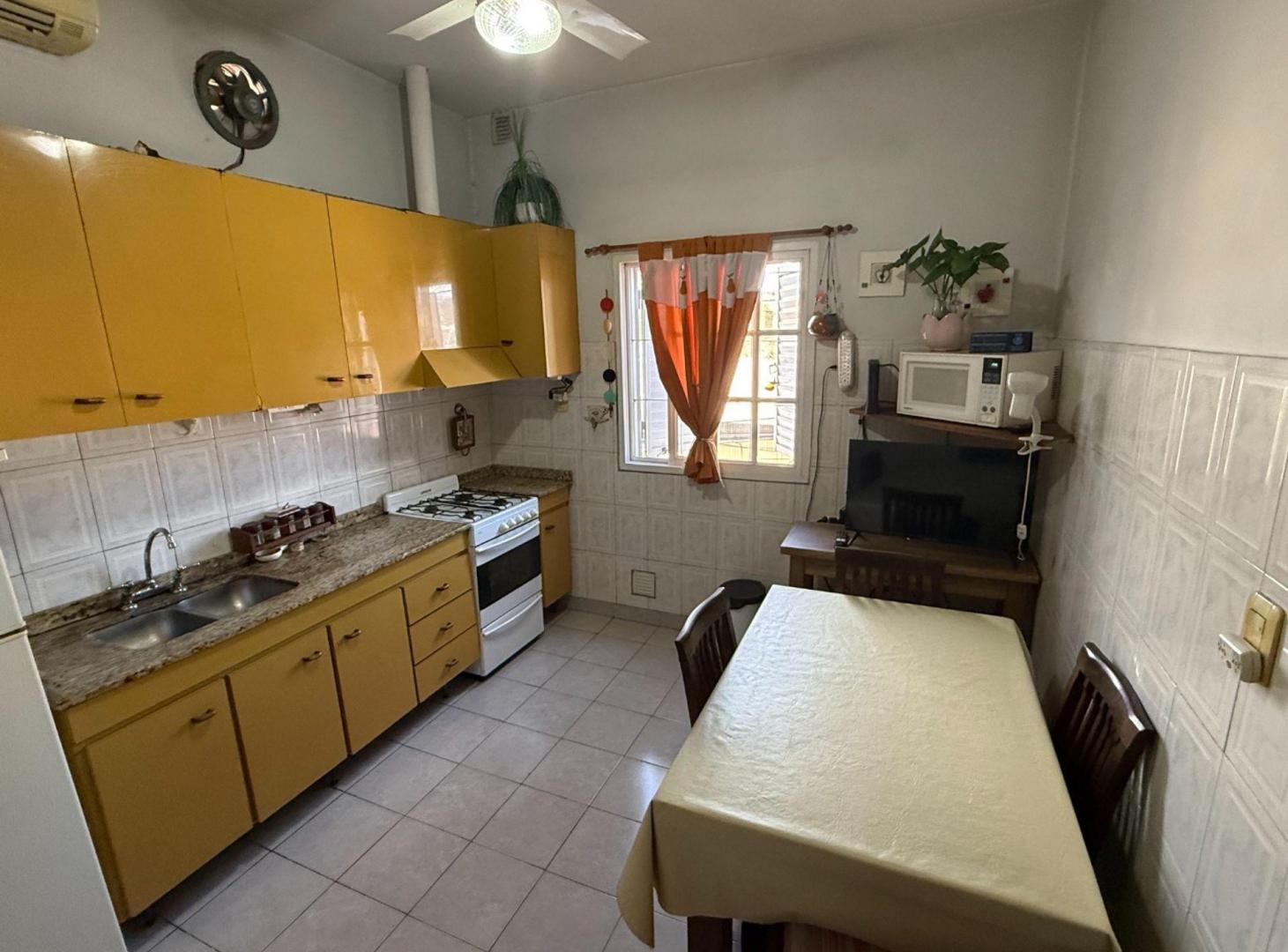 Foto de PH 4 amb con TERRAZA en VENTA en CASEROS, imagen 4