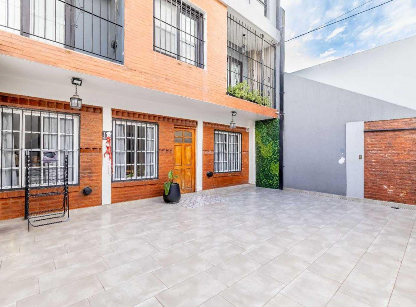 Foto de PH 4 AMB EN VENTA TODO A NUEVO EN VILLA RIACHUELO, imagen 1
