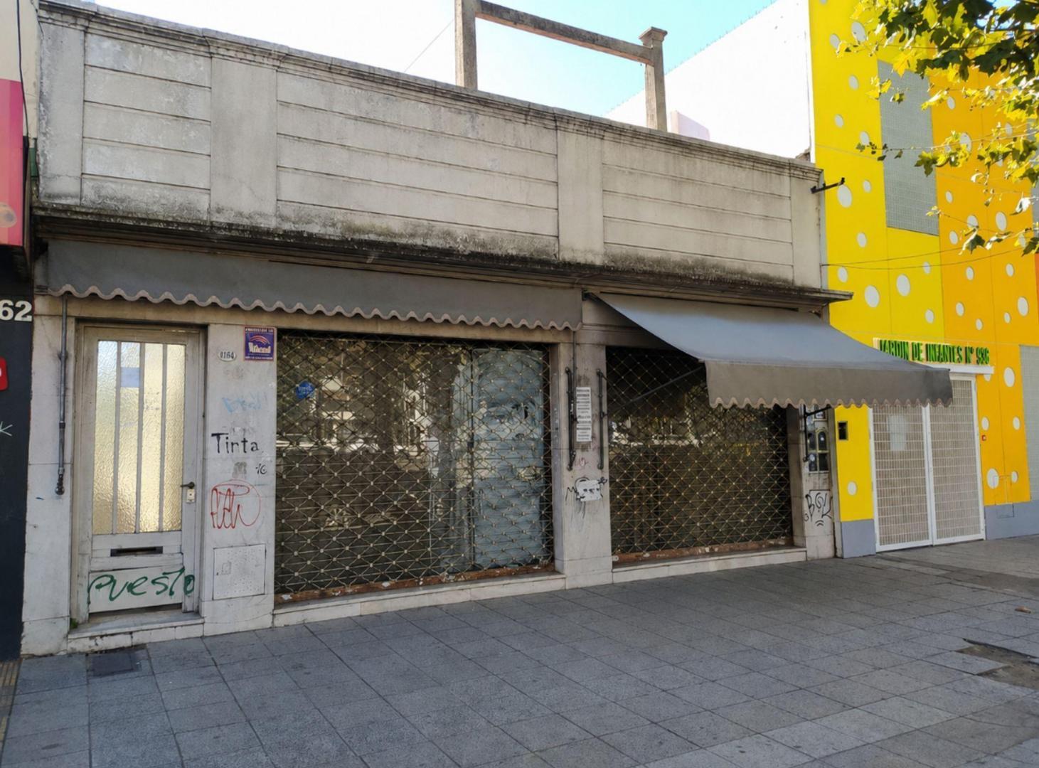 Foto de Casa 4 ambientes sobre Lote 8,70 x 49,85m en Wilde, imagen 2