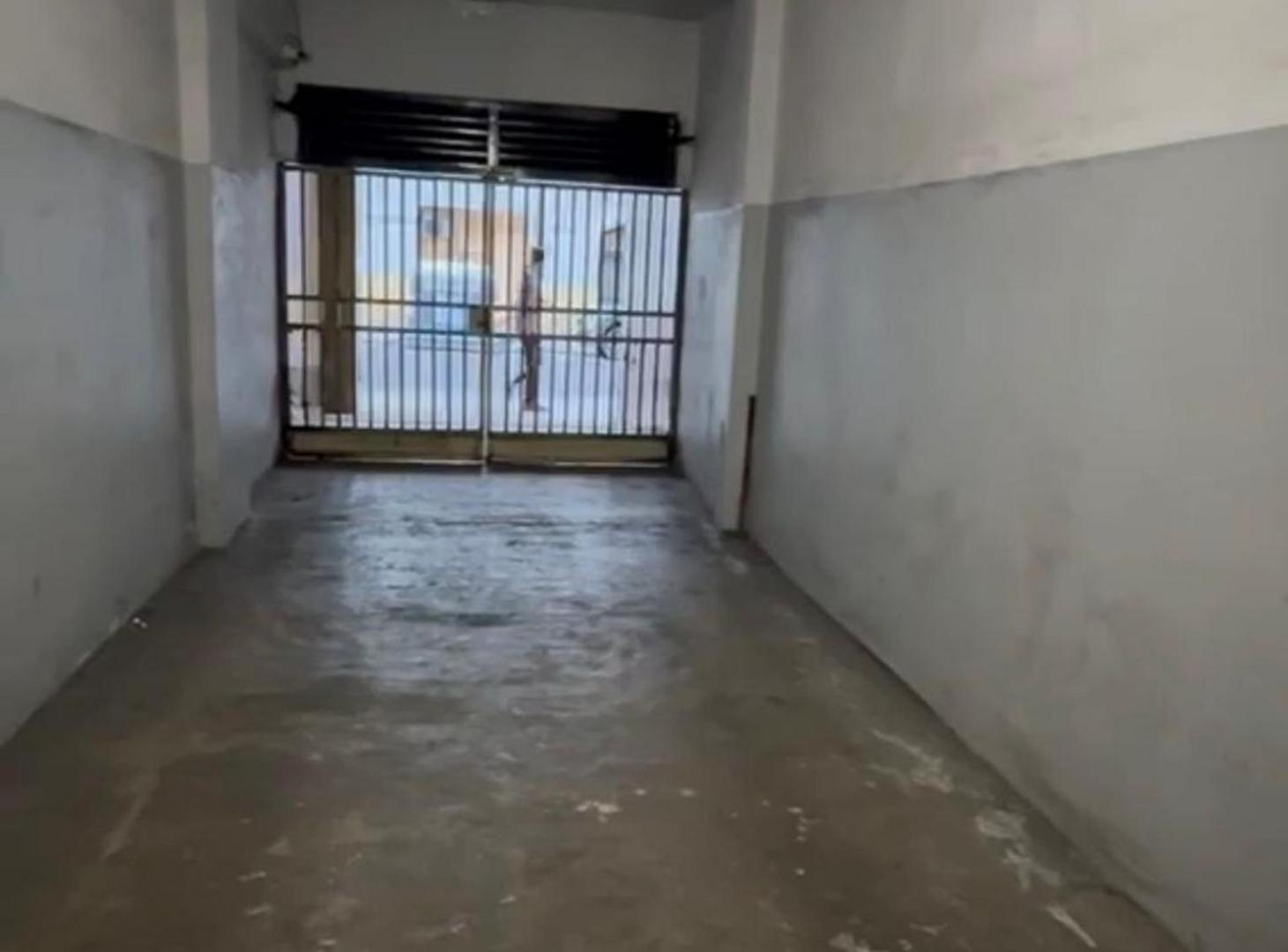 Foto de VENTA COCHERA COMODA BALVANERA, imagen 4