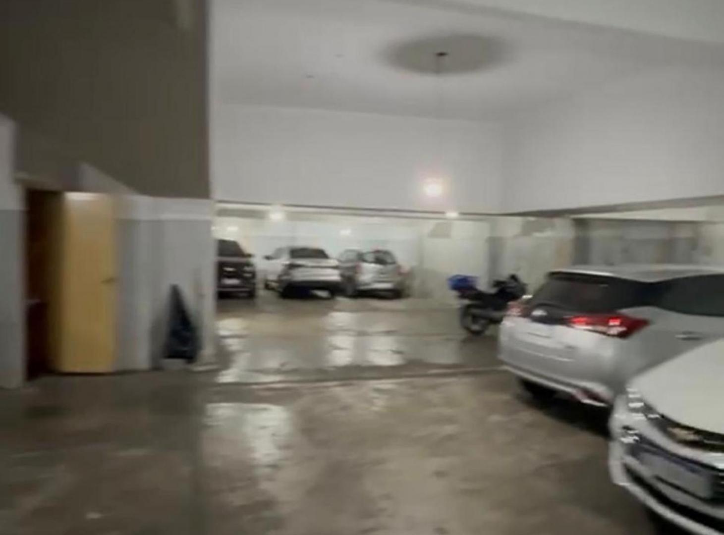 Foto de VENTA COCHERA COMODA BALVANERA, imagen 2