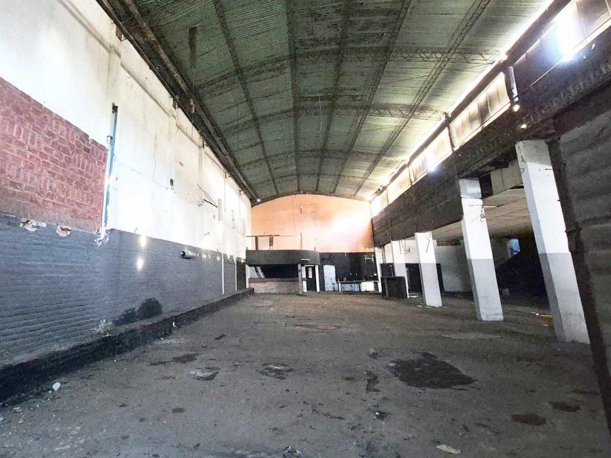 Foto de VENTA GALPÓN/DEPÓSITO 769 m2 ZONA CRUCE VARELA, imagen 2