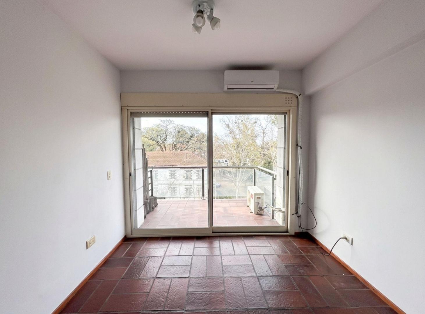 Foto de Venta Oficina - Monoambiente - Balcon, imagen 1