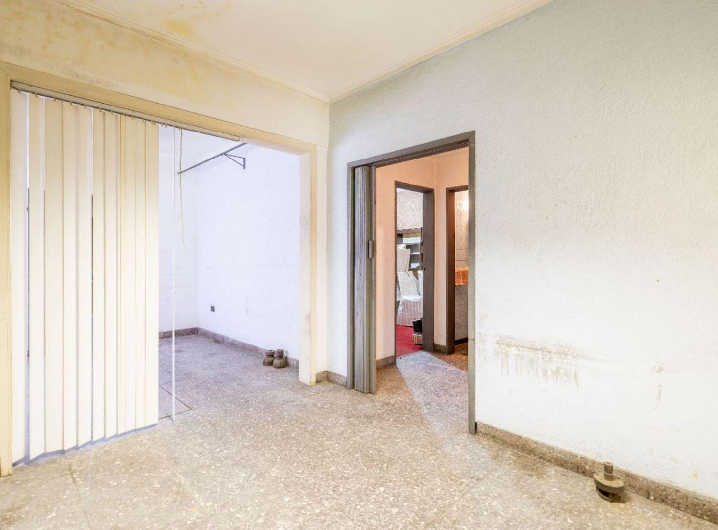 Foto de CASA 4 AMB EN VENTA + GALPÓN EN JOSÉ INGENIEROS, imagen 5