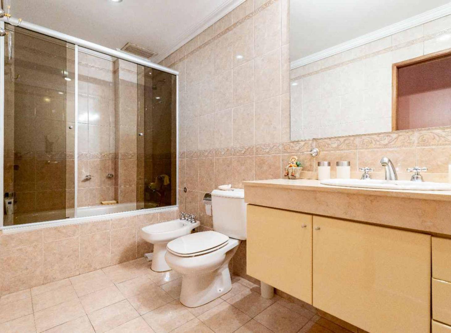 Foto de CASA 5 AMB EN VENTA CON JARDÍN QUINCHO Y COCHERA, imagen 5