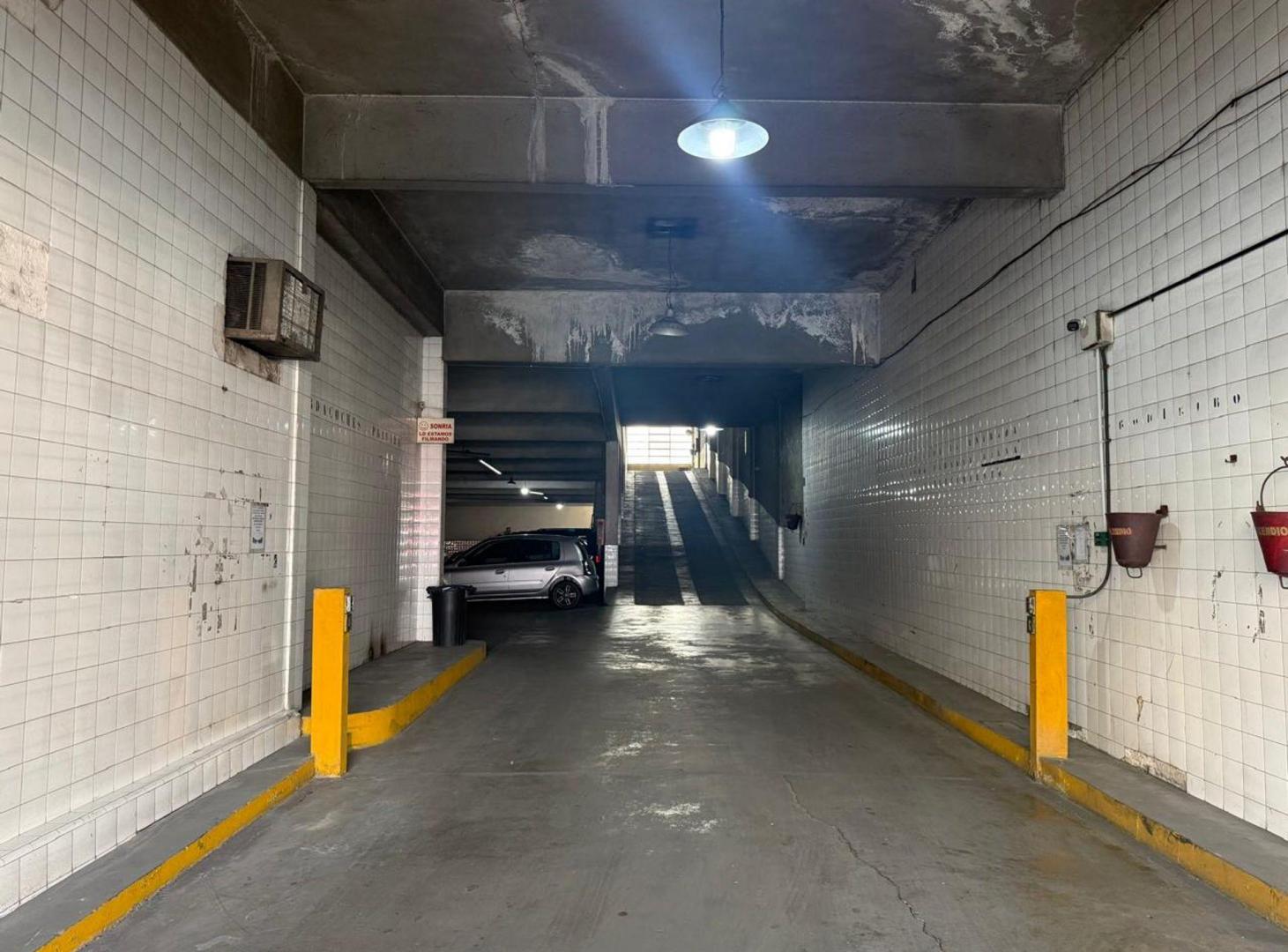 Foto de Venta cochera fija y cubierta Liniers, imagen 1