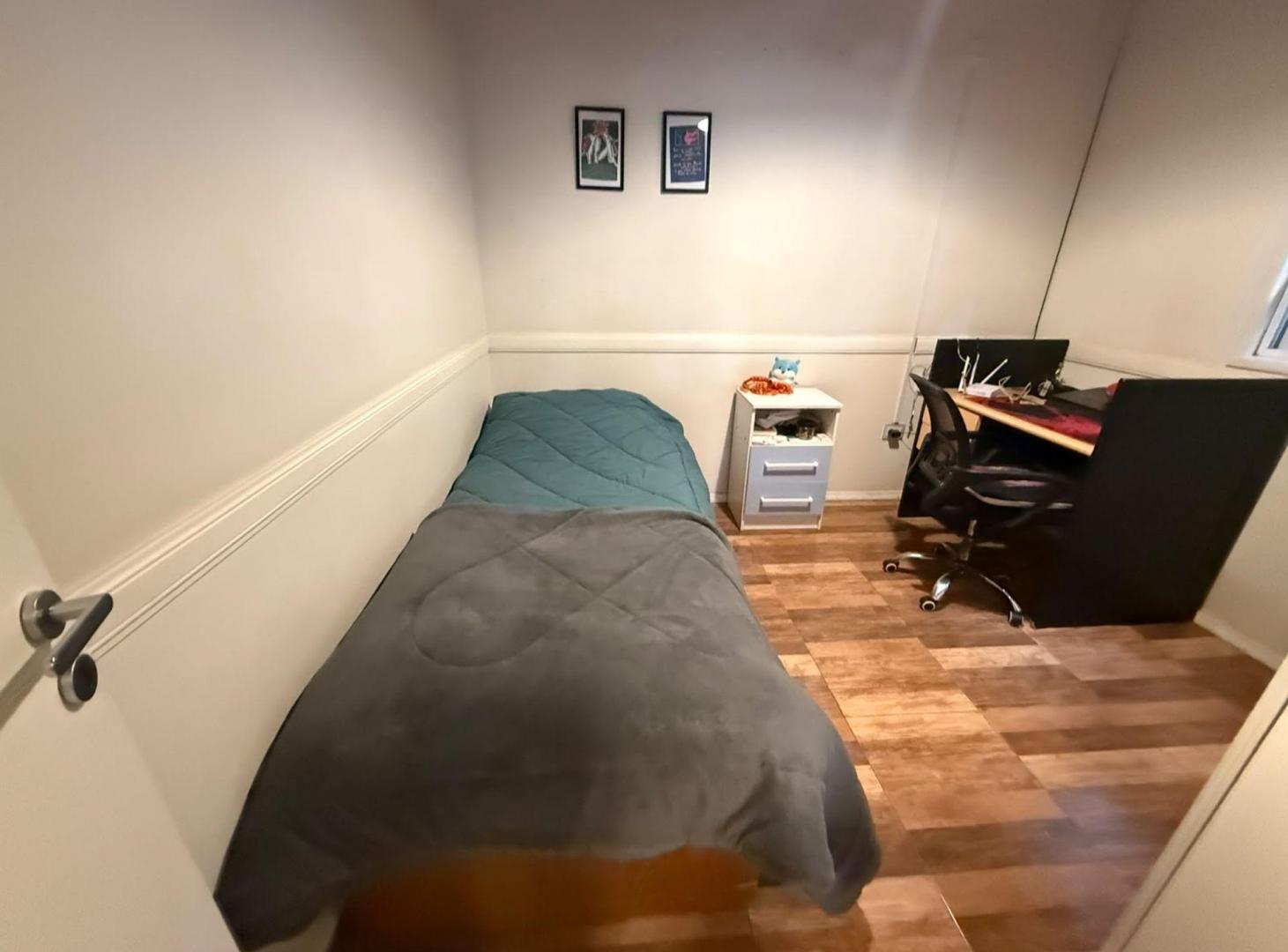 Foto de Casa 4 ambientes con pileta y deposito en VENTA, imagen 4
