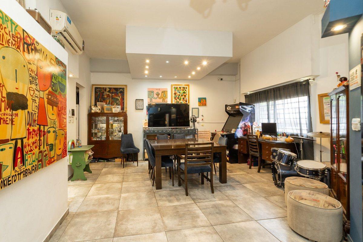 Foto de VENTA CASA DEVOTO 5 AMBIENTES REFACCIONADA, imagen 2