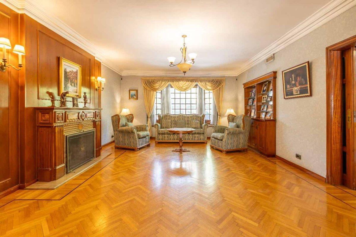 Foto de CASA 9 AMB EN VENTA EN VILLA DEVOTO PLAZA ARENALES, imagen 1