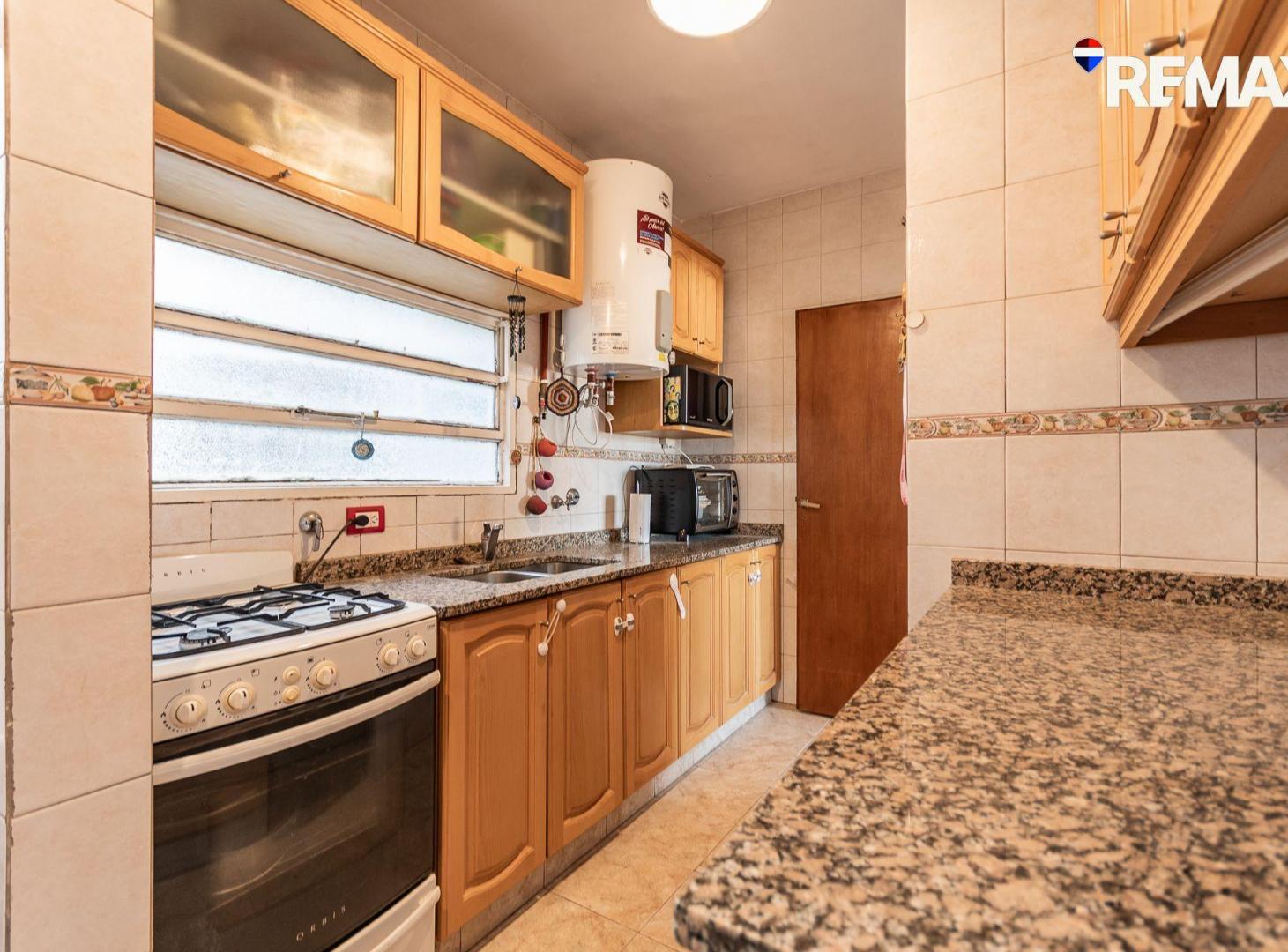 Foto de Depto en venta 3 amb. con balcón, vista abierta., imagen 3