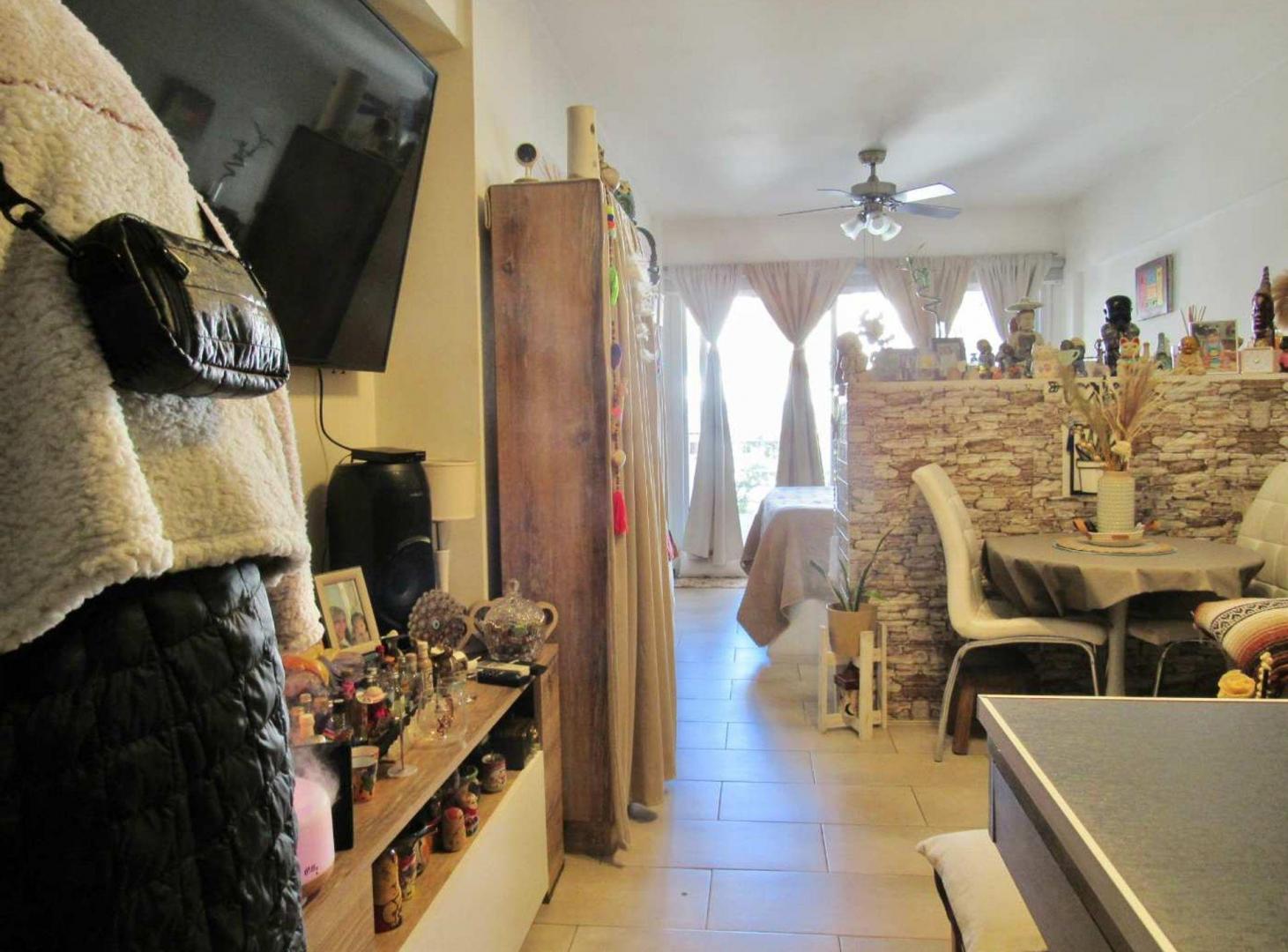 Foto de Venta Monoambiente con balcon luminoso Almagro, imagen 4