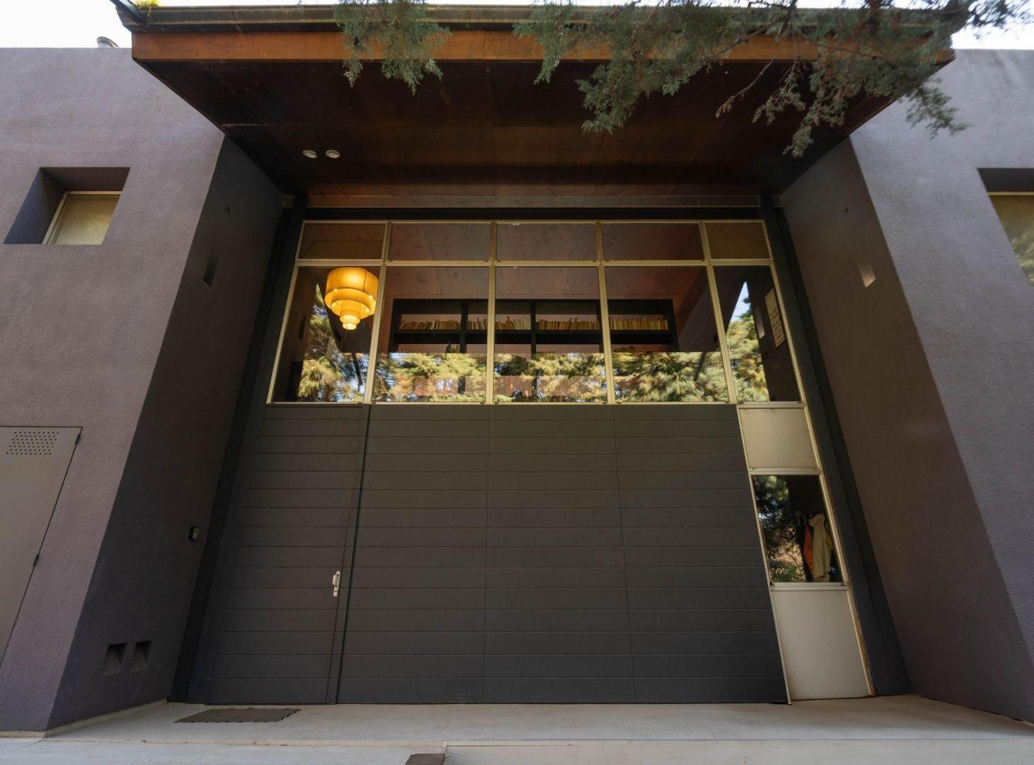 Foto de Casa de diseño 2 lotes Barrio Priv. Bosque Chico., imagen 2