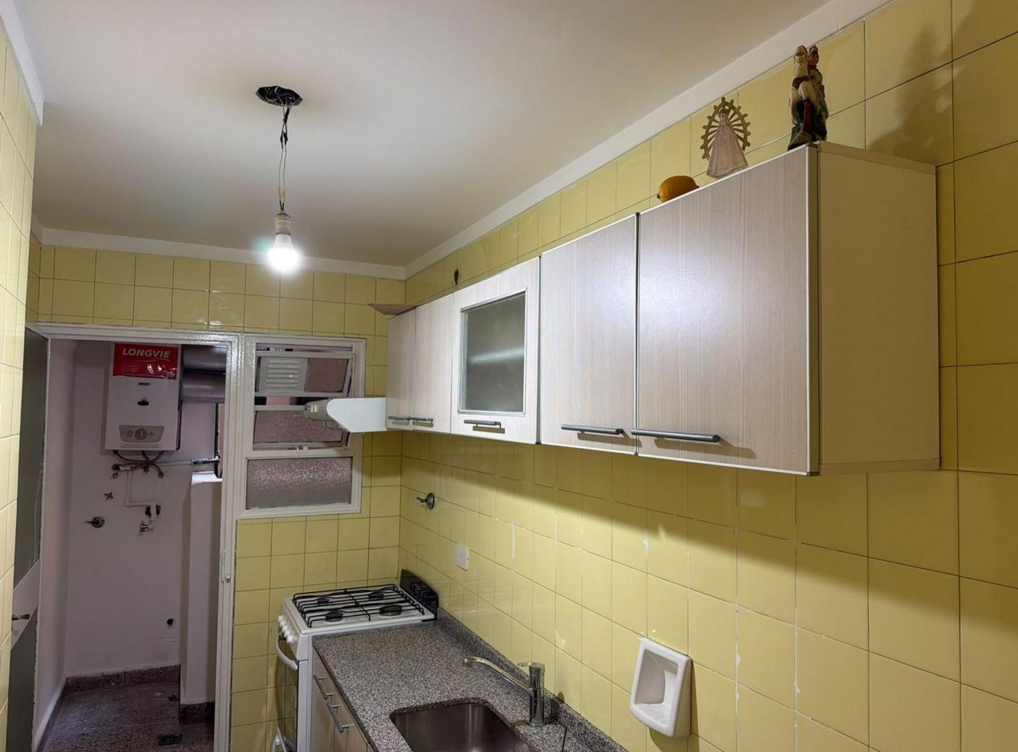 Foto de DEPARTAMENTO EN ALQUILER 2 AMB. CON LAV. BALCÓN, imagen 3
