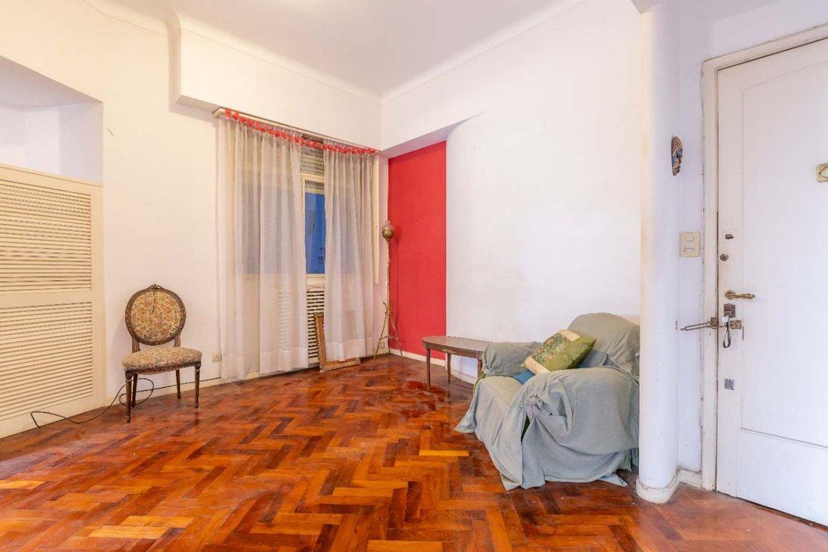 Foto de RECOLETA DPTO. 3 AMB Y MEDIO - OPORTUNIDAD, imagen 2