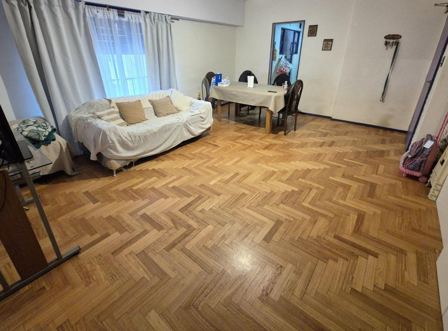 Foto de VENTA DEPARTAMENTO 4 AMBIENTES MONTECASTRO PISO 11, imagen 2