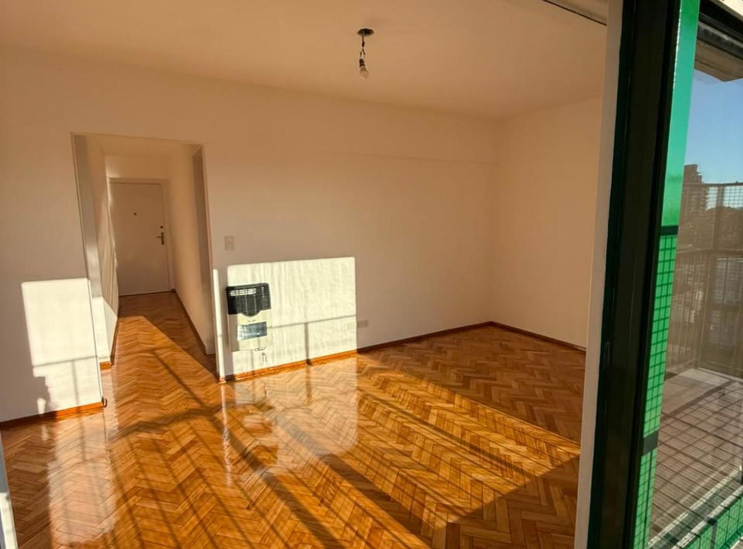 Foto de DEPARTAMENTO 3 AMB. CON BALCÓN Y COCHERA OPCIONAL, imagen 3