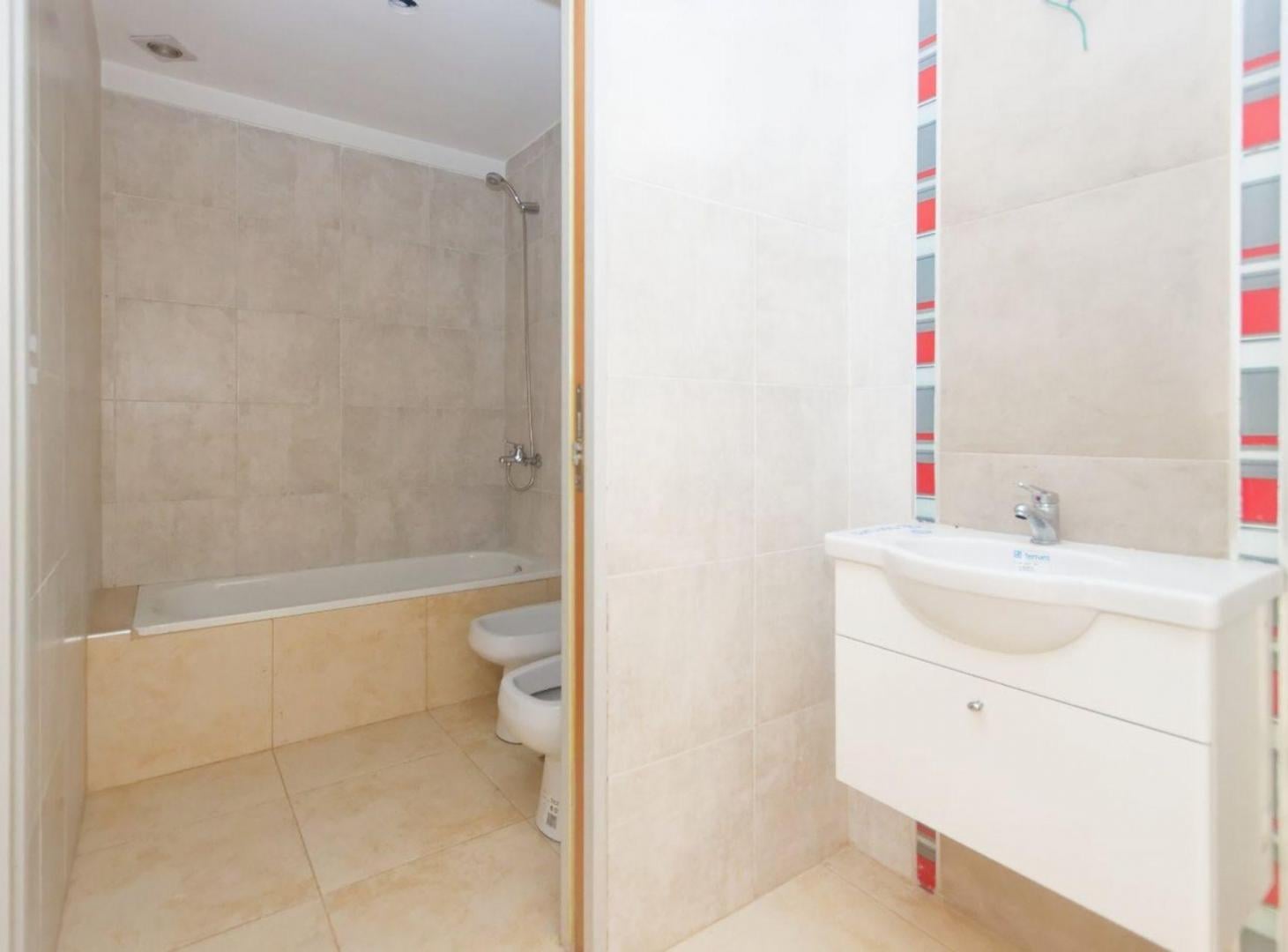 Foto de VENTA DEPARTAMENTO 2 AMBIENTE APTO CREDITO, imagen 2