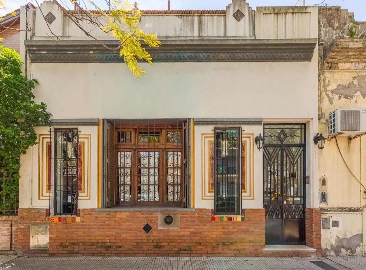 Foto de Venta Casa de 5 Amb en Lote Propio. V. del Parque, imagen 2