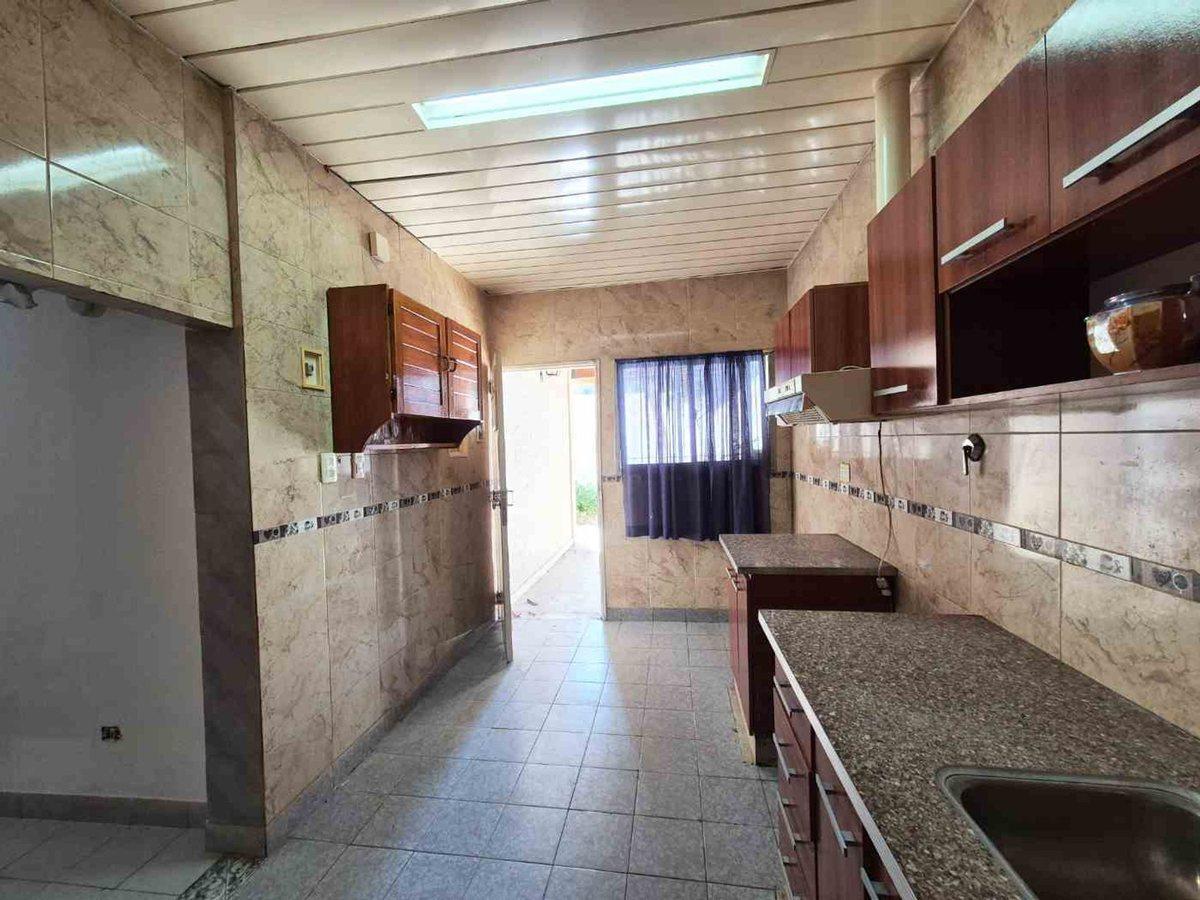 Foto de CASA 4 AMB QUINCHO TERRAZA COCHERA CASTELAR SUR, imagen 5