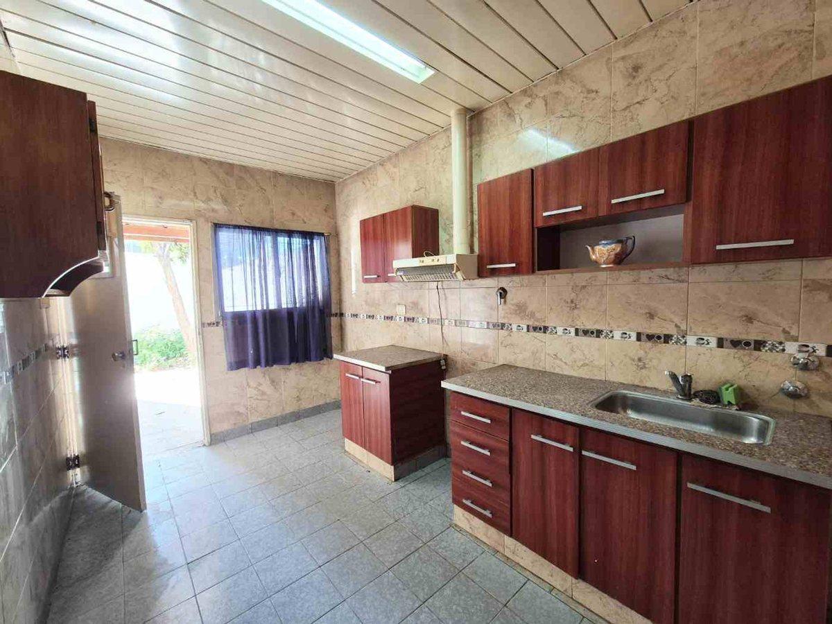 Foto de CASA 4 AMB QUINCHO TERRAZA COCHERA CASTELAR SUR, imagen 3