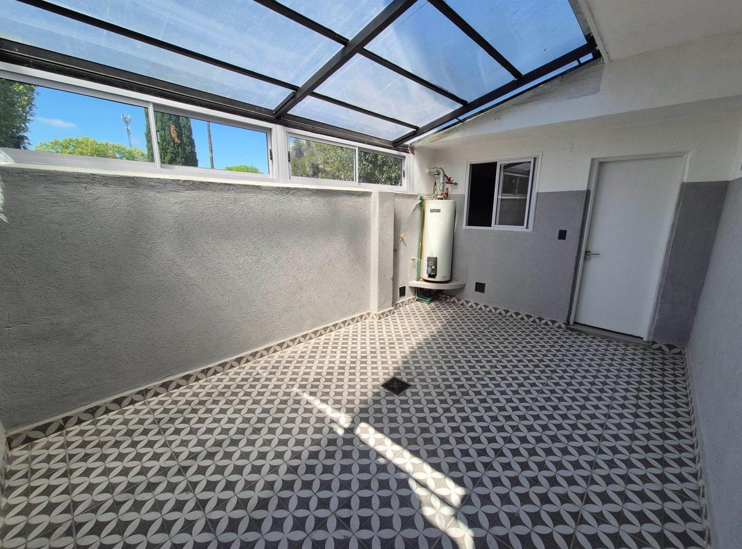Foto de PH 3 AMBIENTES 2 PATIOS 71M2 PLANTA BAJA V.PARQUE, imagen 1
