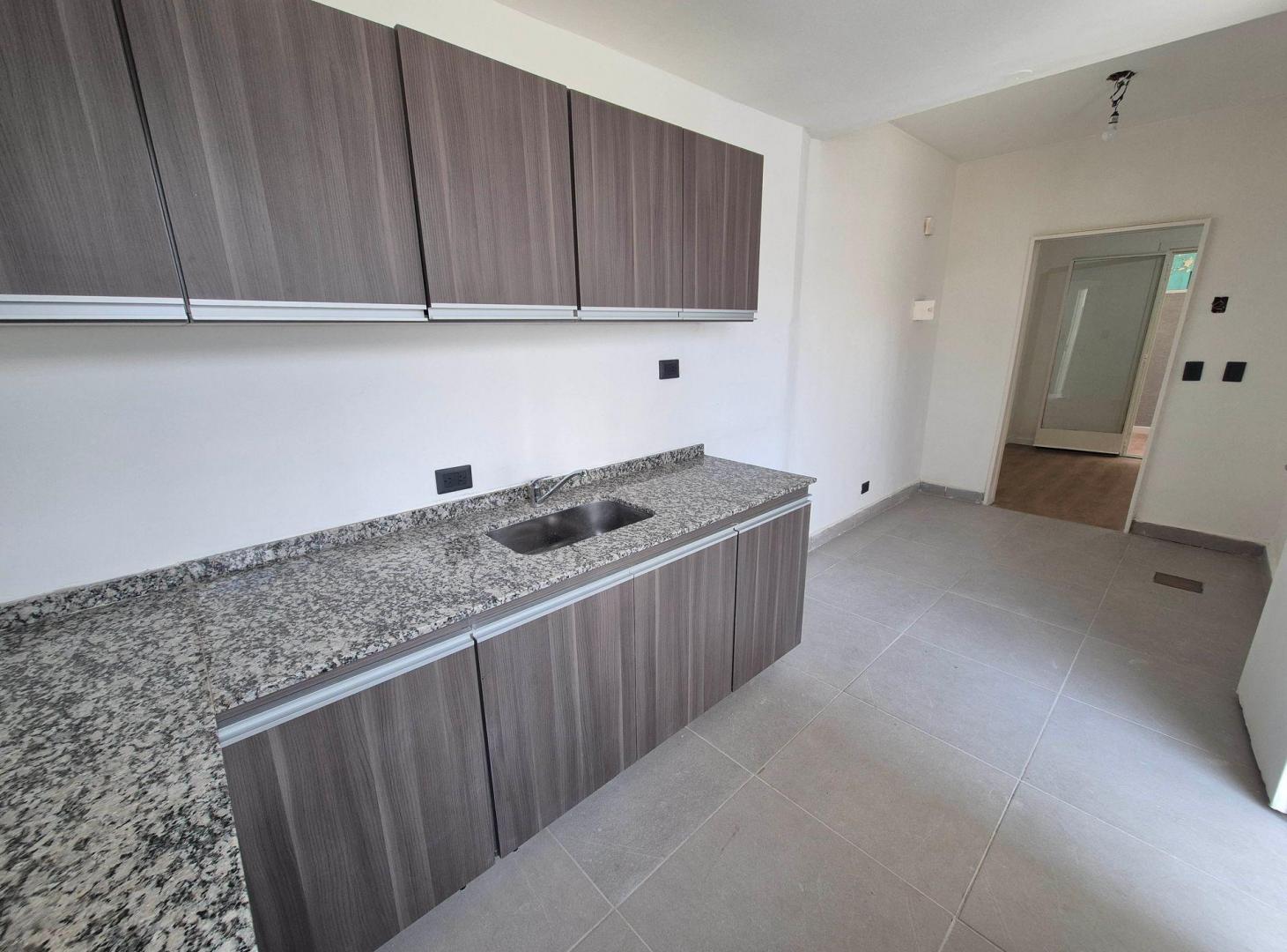 Foto de PH 3 AMBIENTES 2 PATIOS 71M2 PLANTA BAJA V.PARQUE, imagen 3