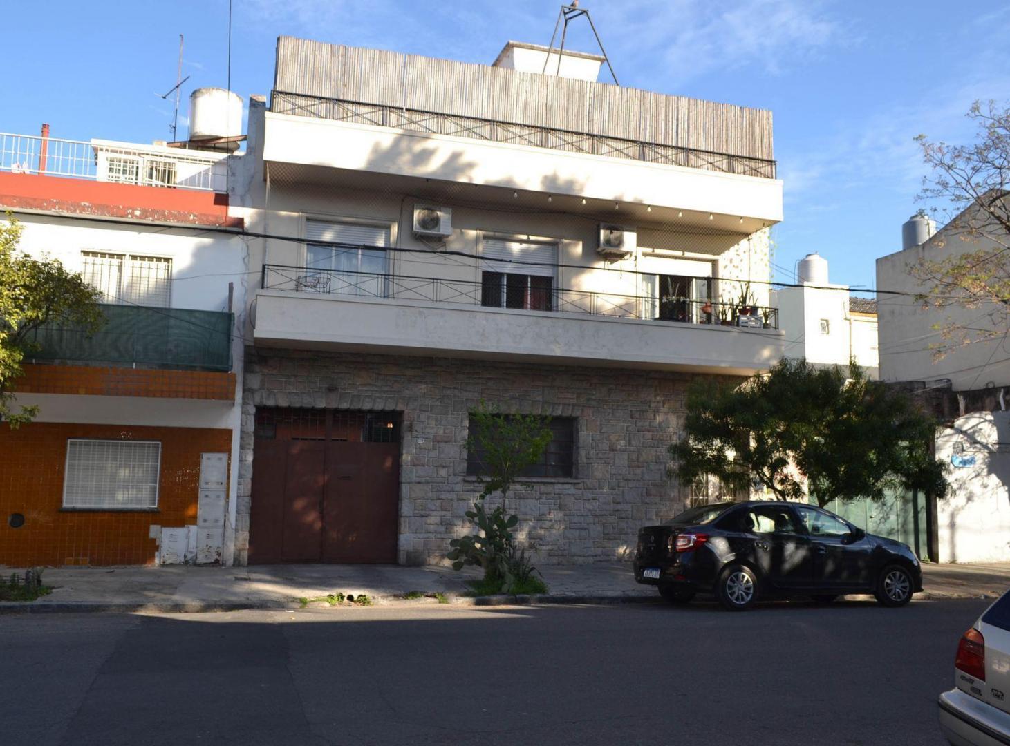 Foto de PROPIEDAD USO MIXTO VENTA DEPOSITO + 2 VIVIENDAS, imagen 3
