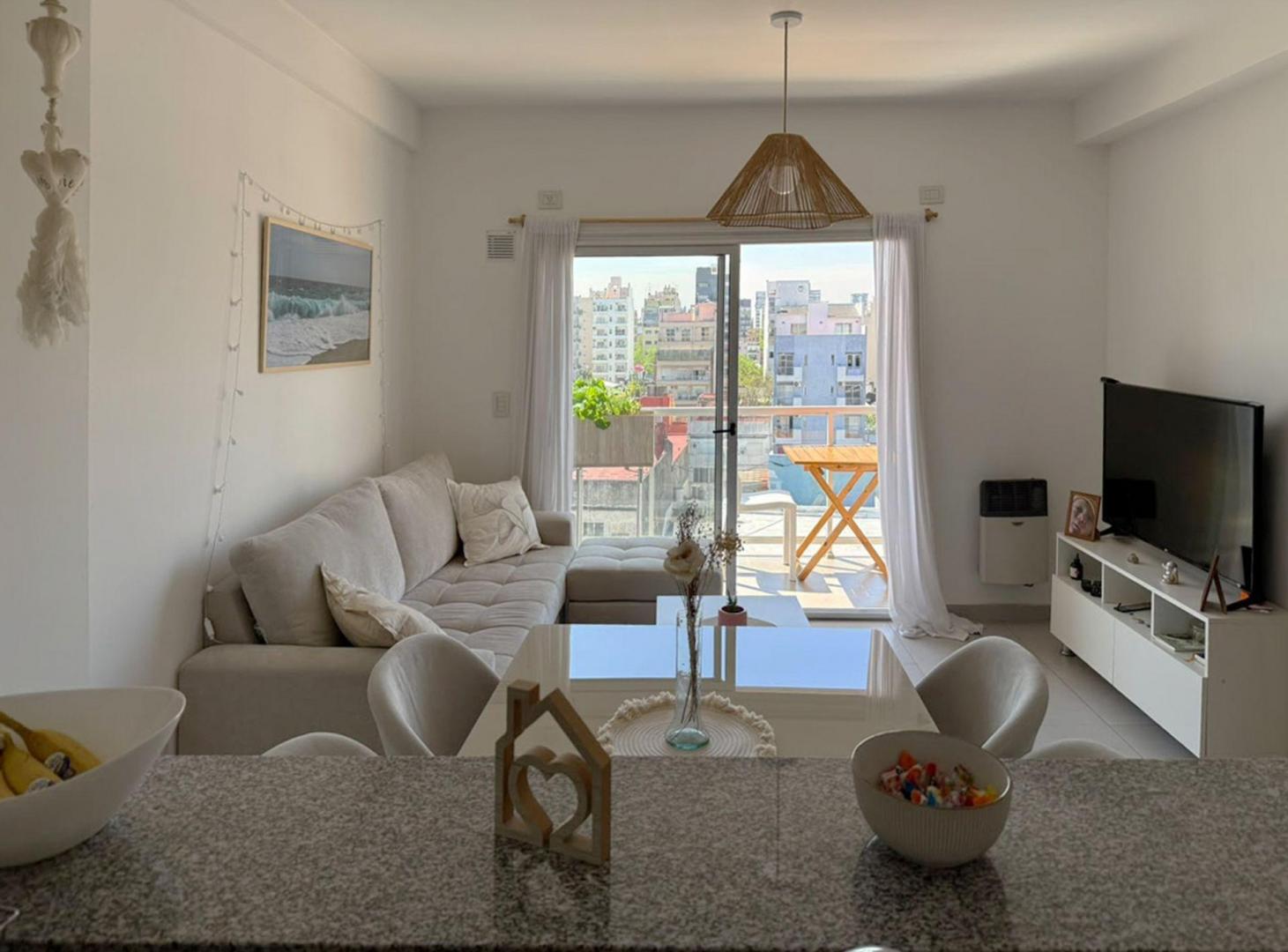 Foto de Venta departamento 2 ambientes Monte Castro SUM, imagen 1