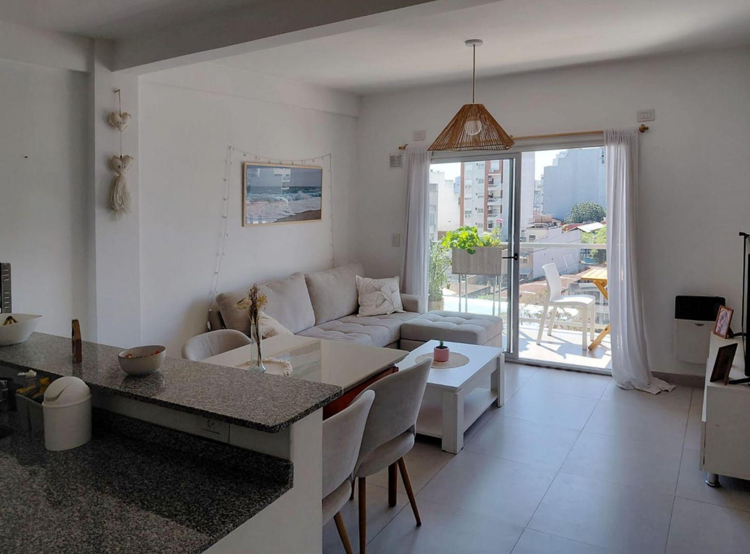 Foto de Venta departamento 2 ambientes Monte Castro SUM, imagen 2
