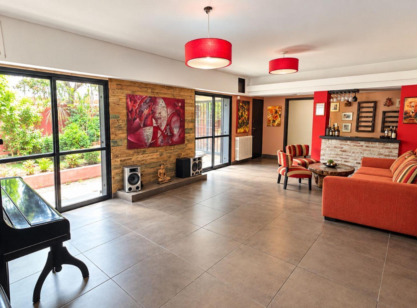 Foto de VENTA CASA 5 AMB CON QUINCHO PARRILLA Y COCHERA, imagen 2